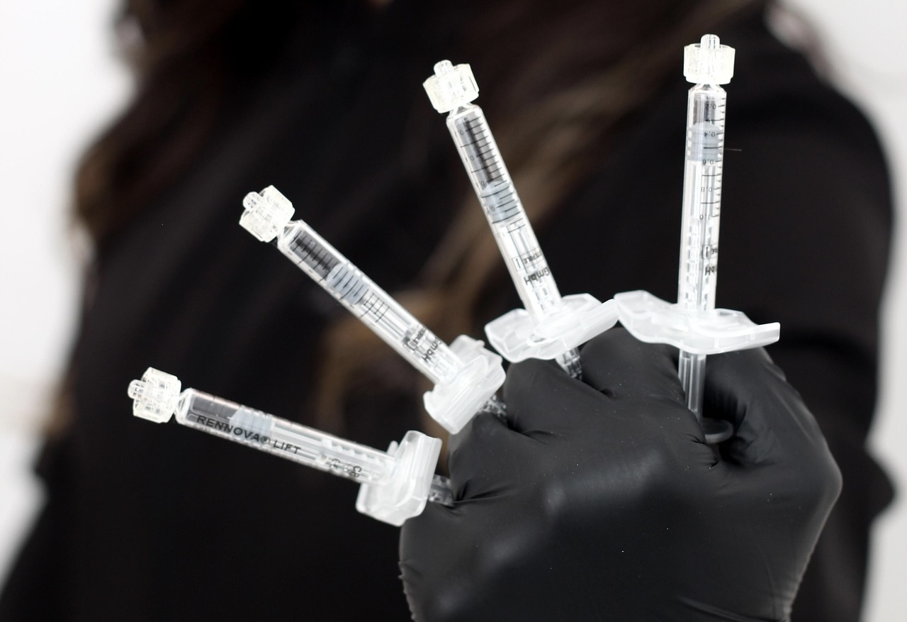 Sculptra vs Hyaluronic Acid Fillers — Which Is Right for Me?